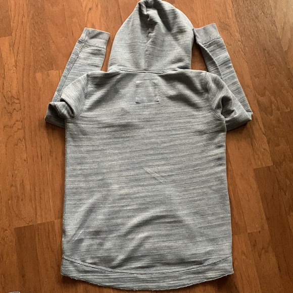 XS/S Abercrombie & Fitch blue v-neck pullover hoodie. In good condition. - Picture 4 of 9